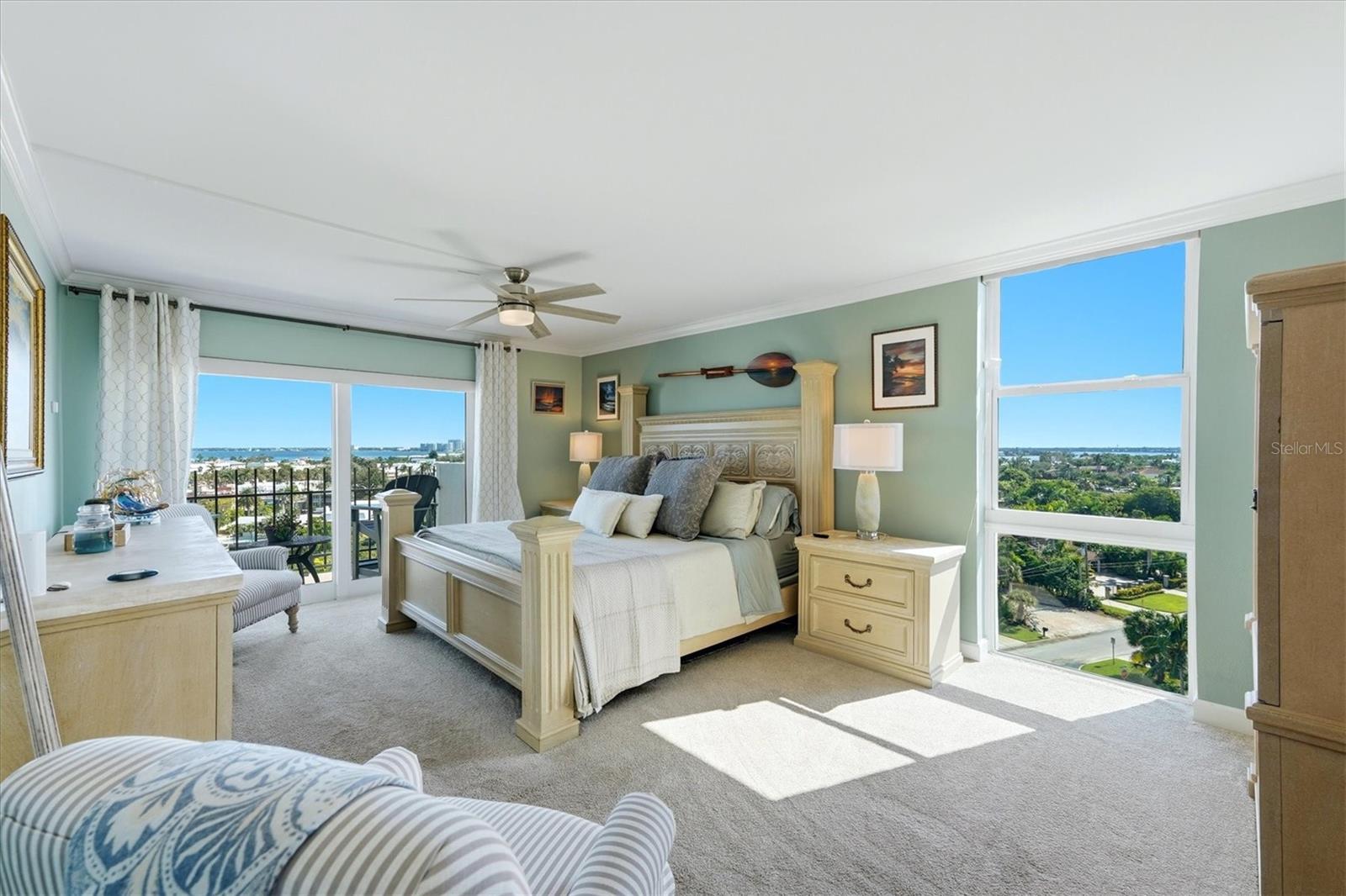 ST ARMAND TOWERS - Residential