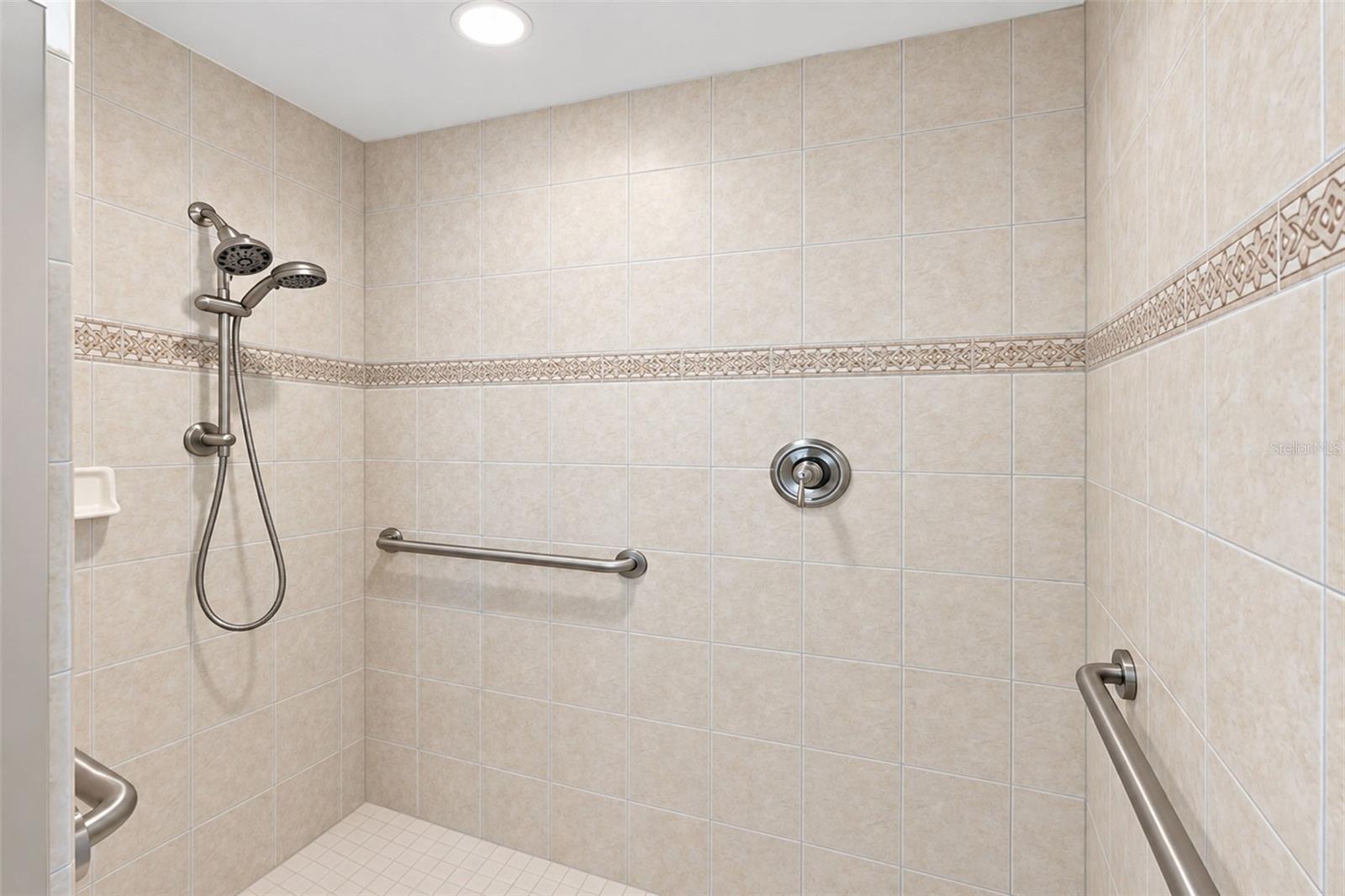 PRESERVE AT WINDWARD PH 1B - Residential