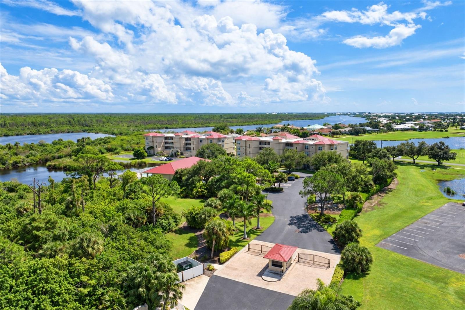PRESERVE AT WINDWARD PH 1B - Residential
