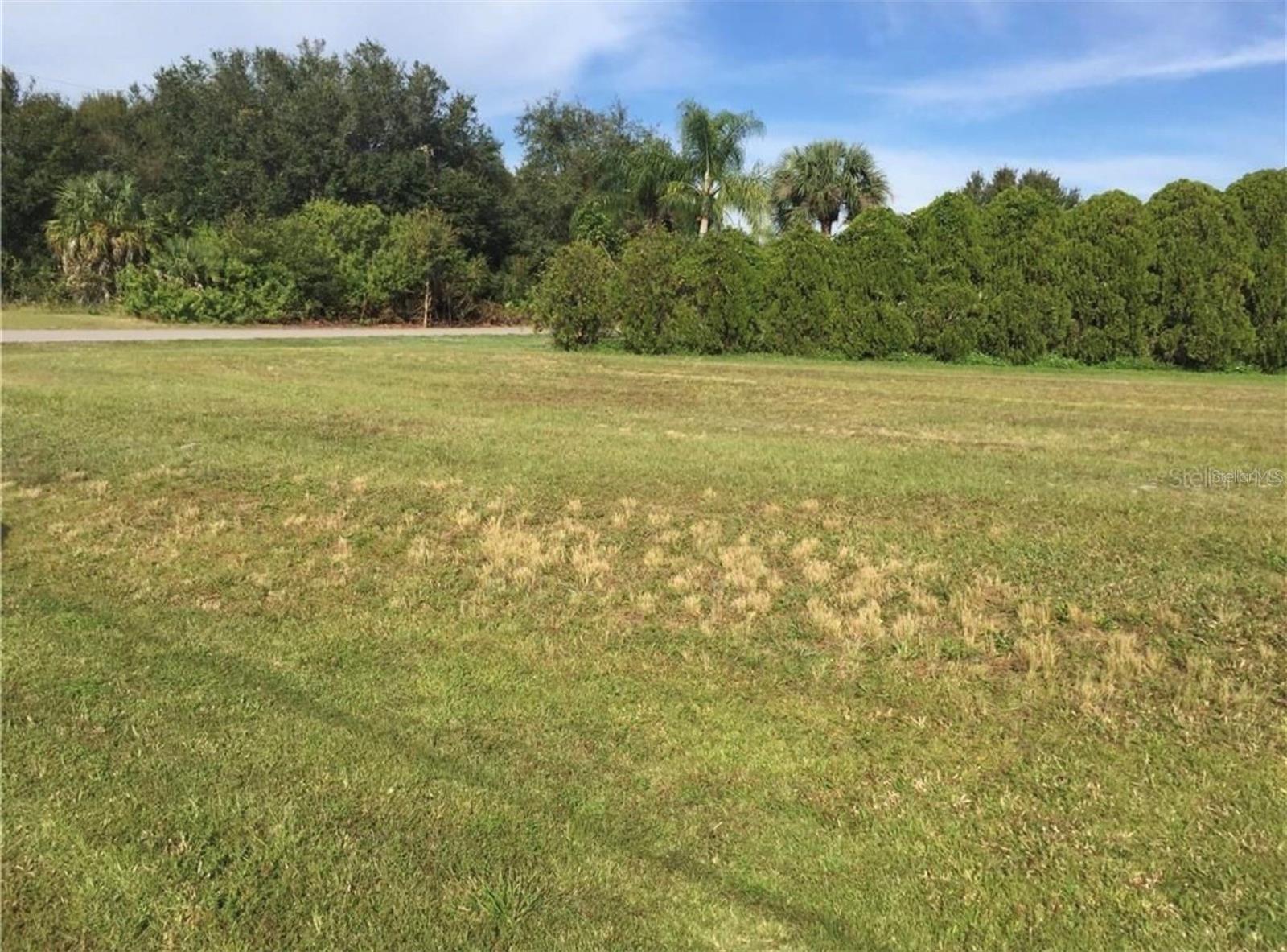 PUNTA GORDA ISLES SEC 20 - Land