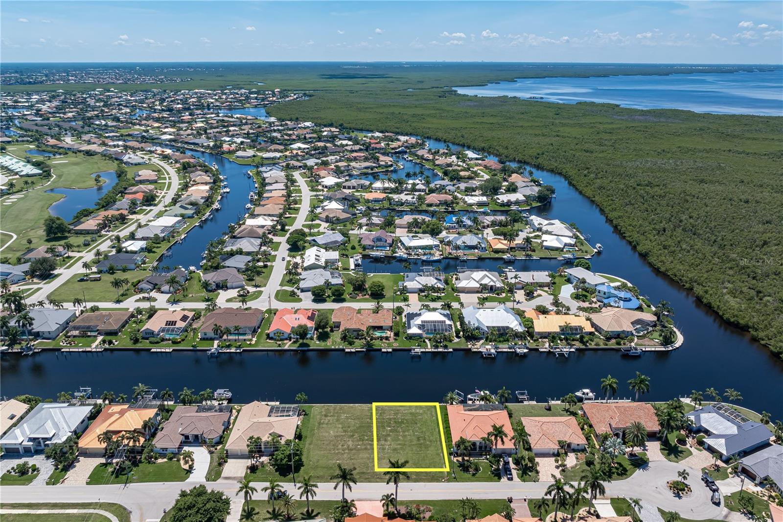 PUNTA GORDA ISLES SEC 12 - Land