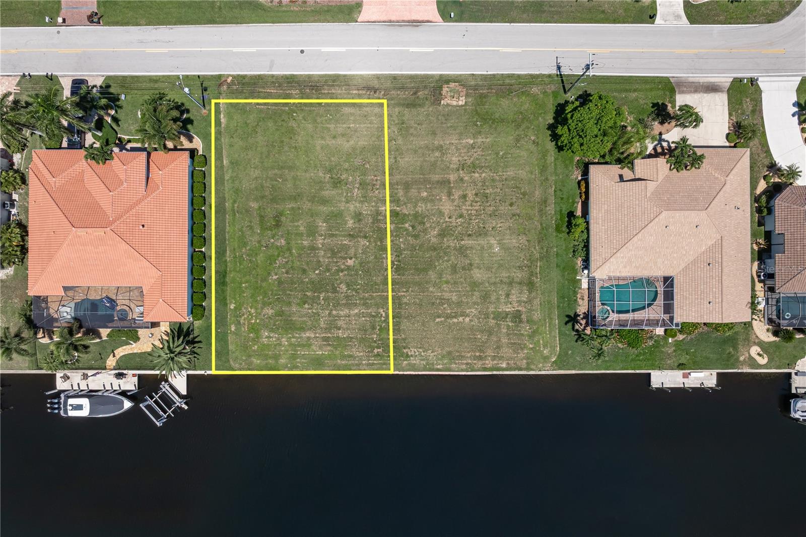 PUNTA GORDA ISLES SEC 12 - Land