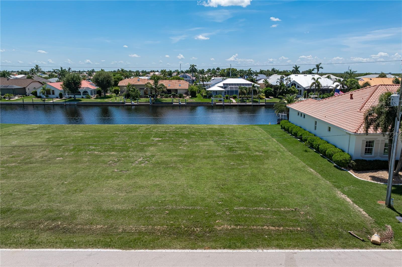 PUNTA GORDA ISLES SEC 12 - Land