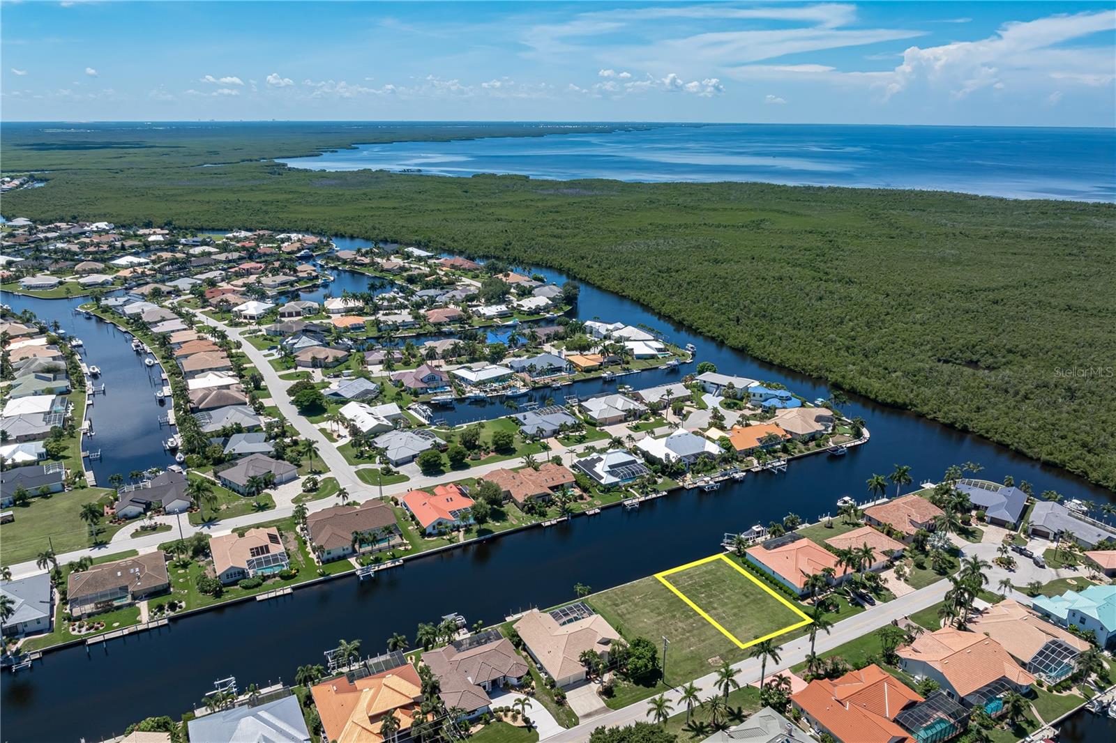 PUNTA GORDA ISLES SEC 12 - Land