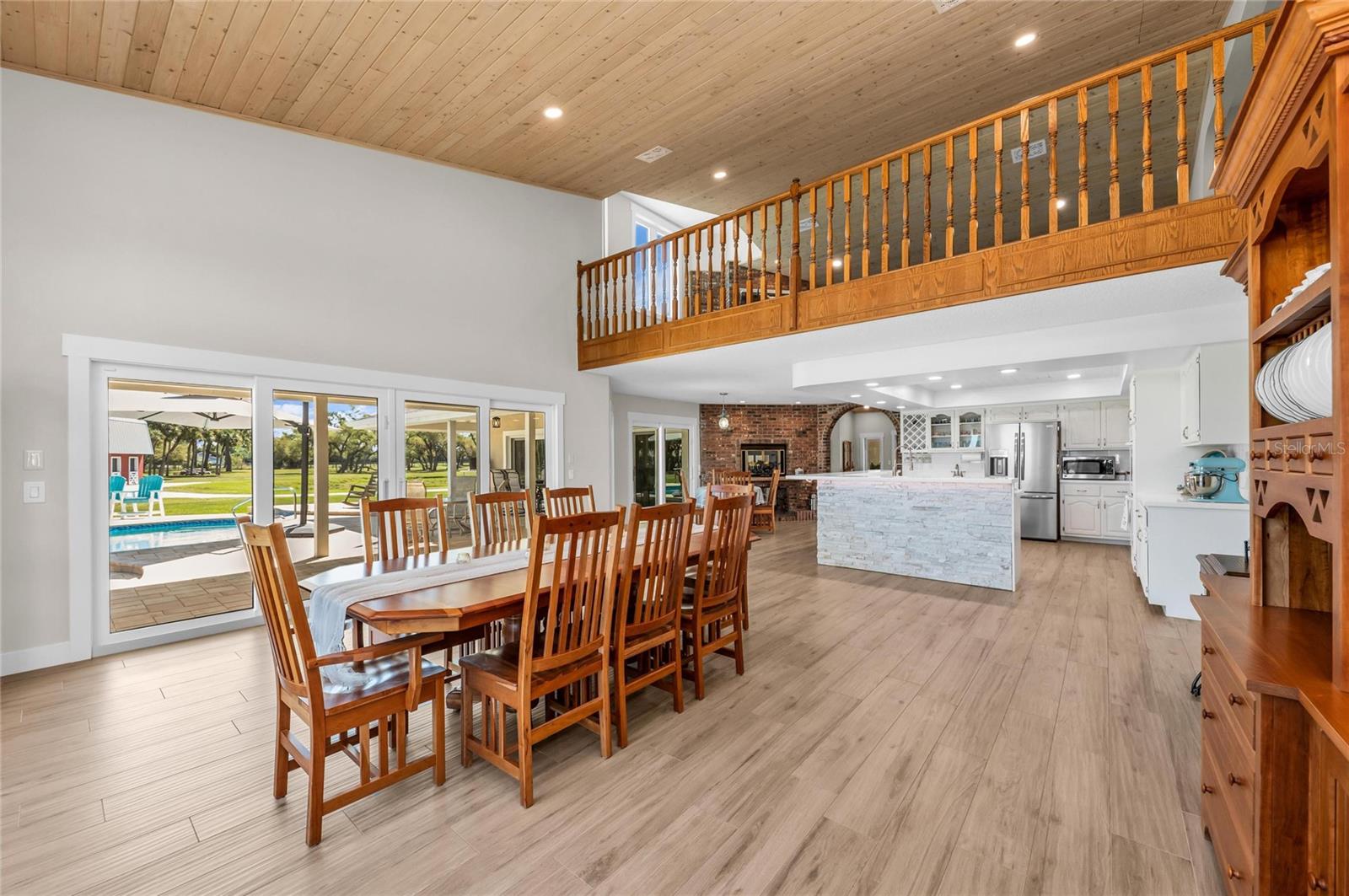 ENGLEWOOD FARM ACRES - Residential