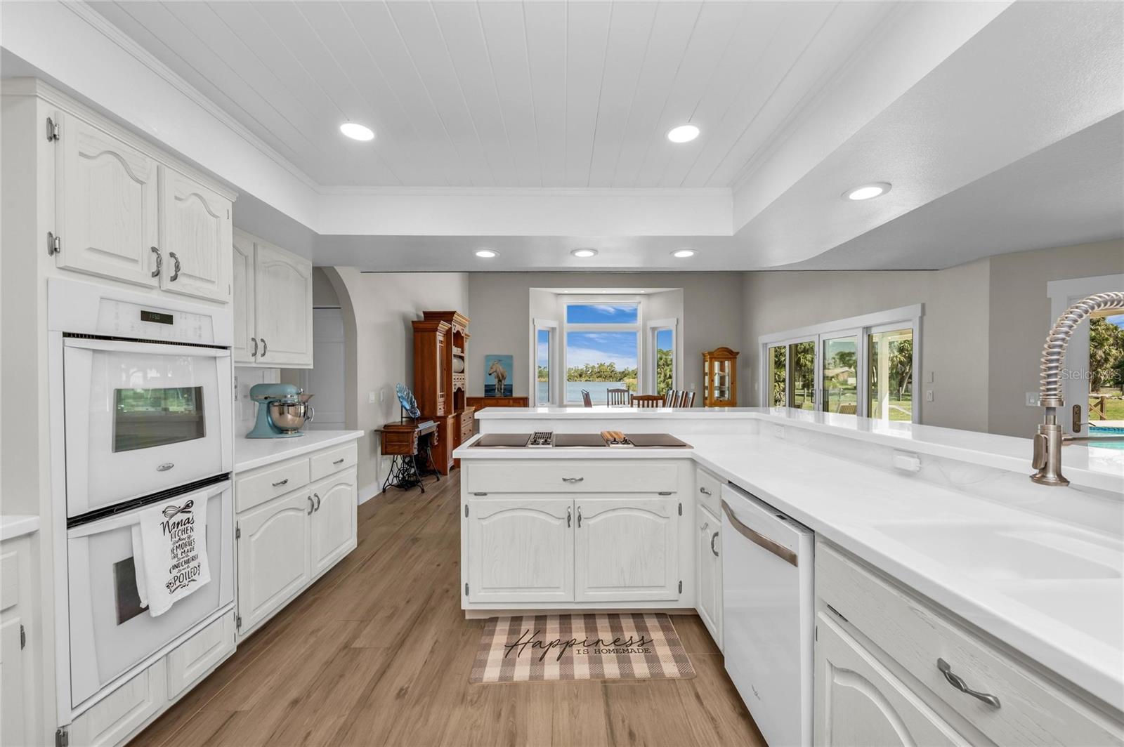 ENGLEWOOD FARM ACRES - Residential