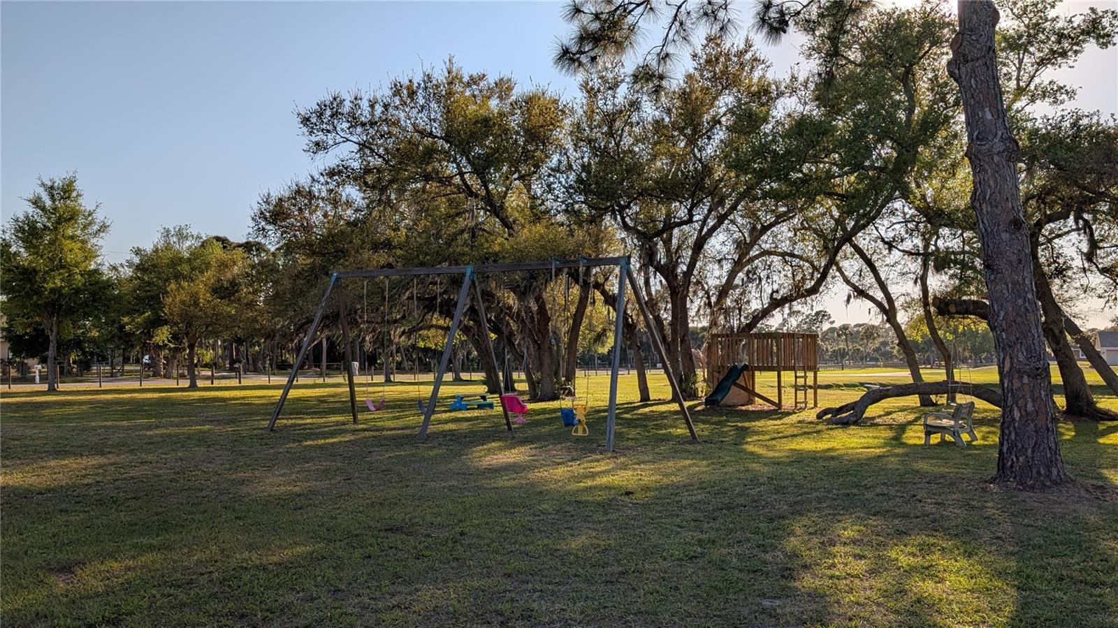 ENGLEWOOD FARM ACRES - Residential