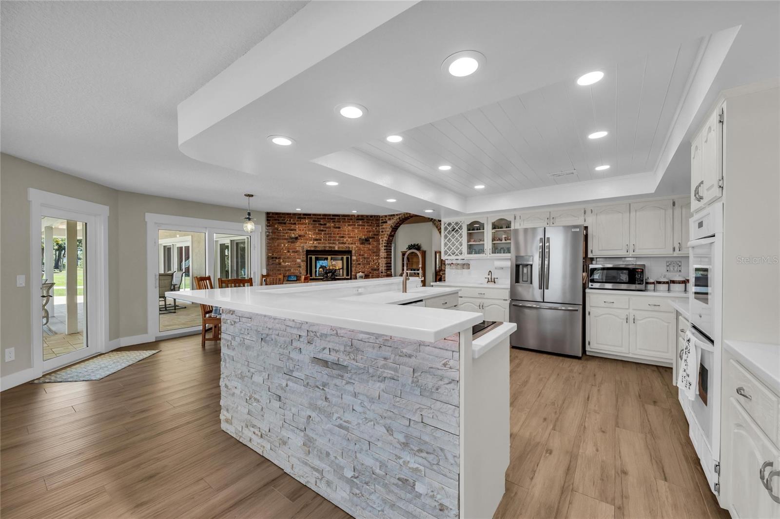 ENGLEWOOD FARM ACRES - Residential
