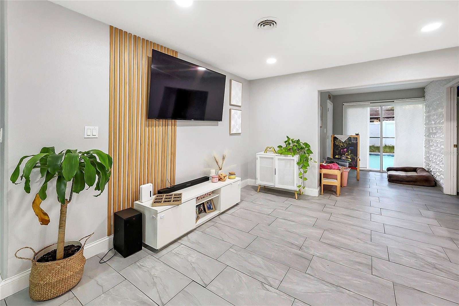PARK MANOR ESTATES - Residential