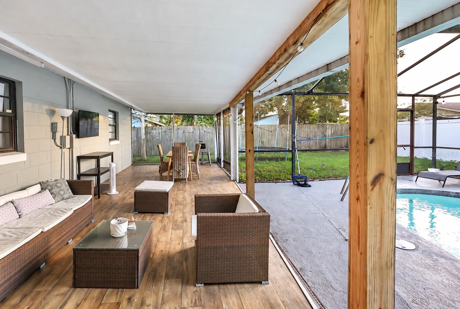 PARK MANOR ESTATES - Residential