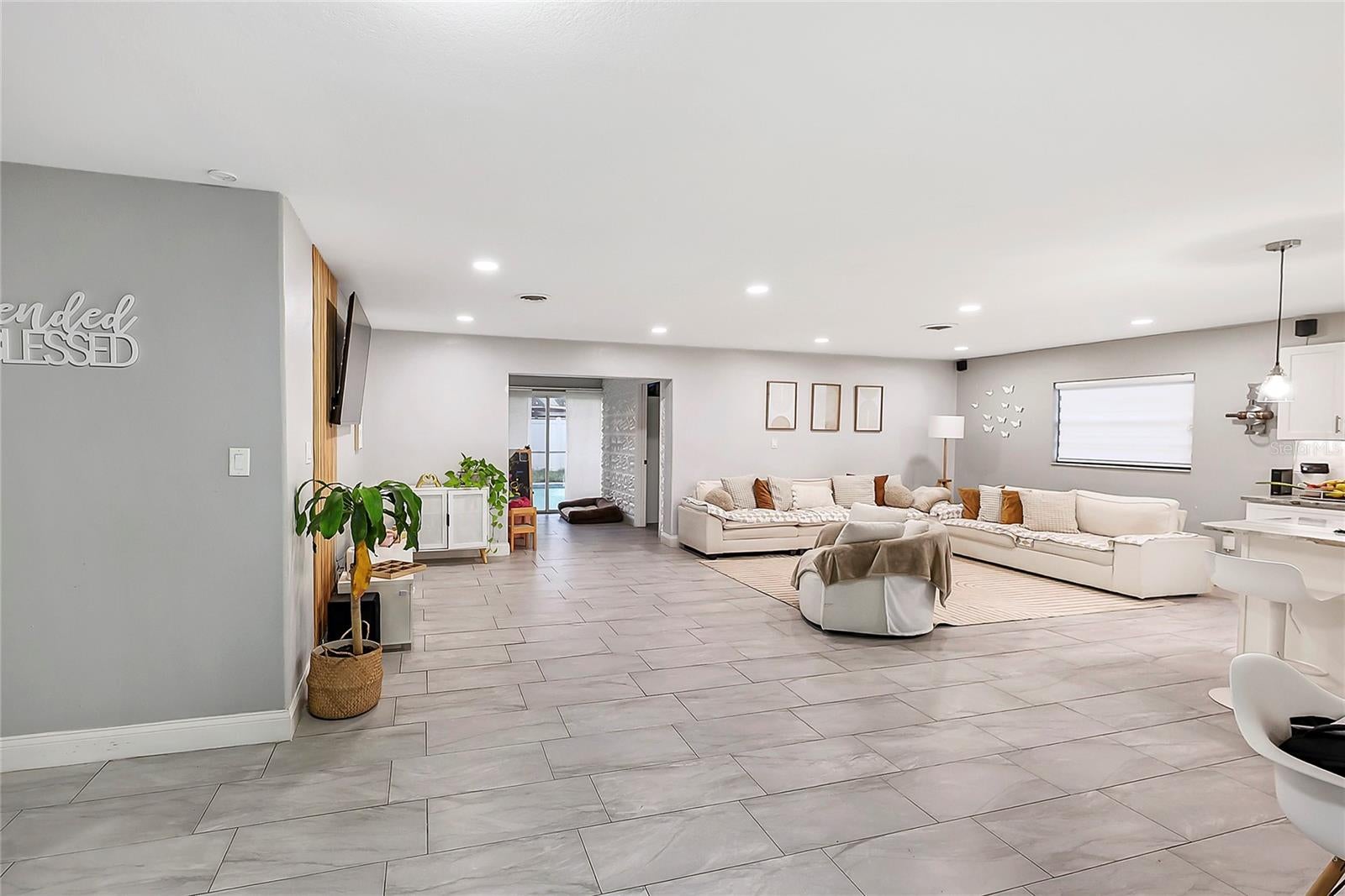 PARK MANOR ESTATES - Residential
