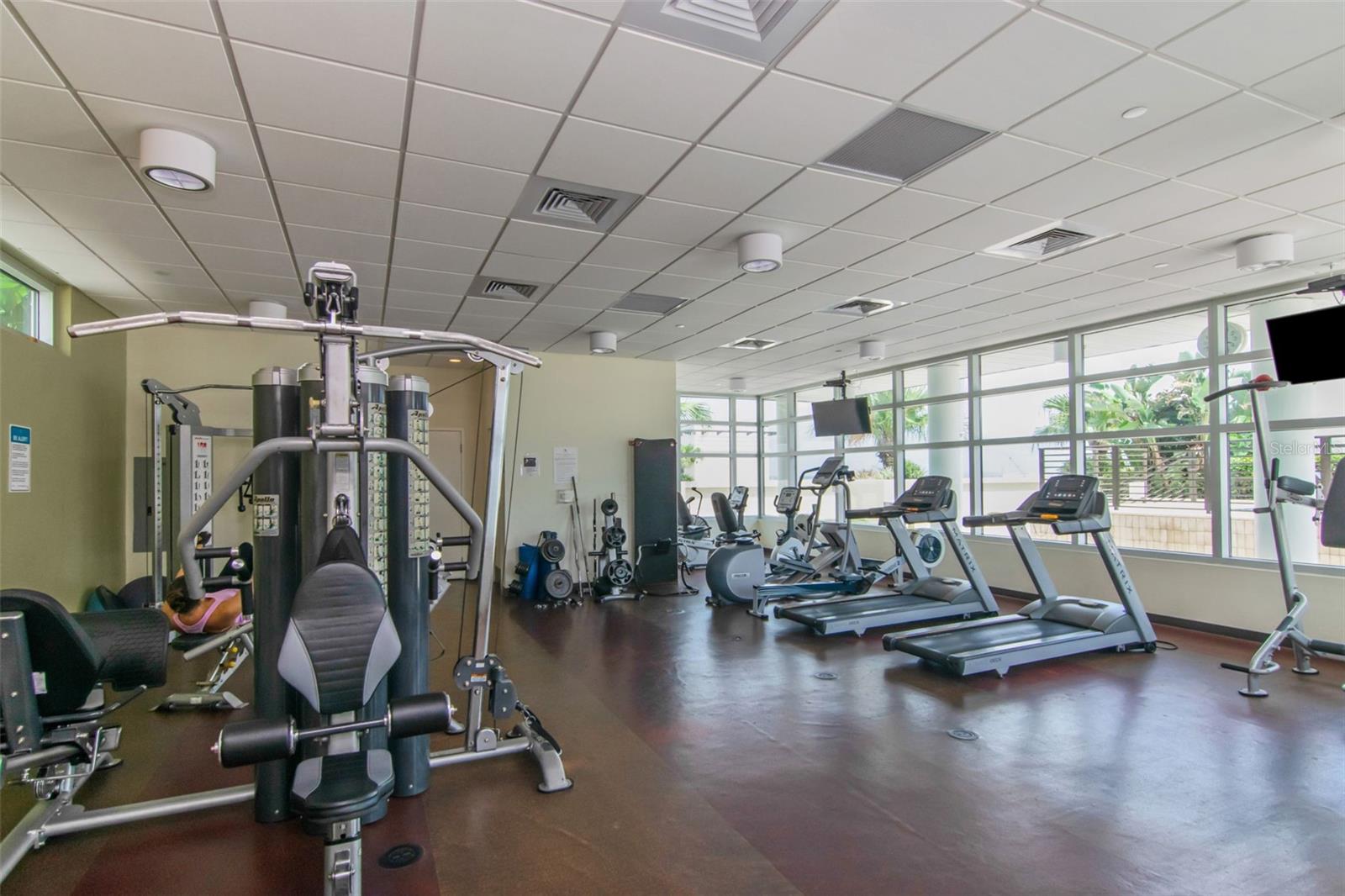 GRAND CENTRAL AT KENNEDY RESID - Residential