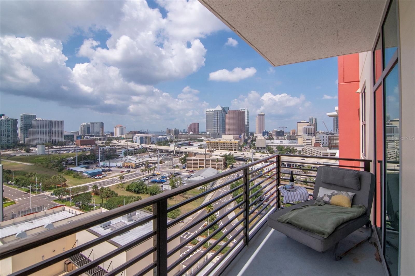 GRAND CENTRAL AT KENNEDY RESID - Residential