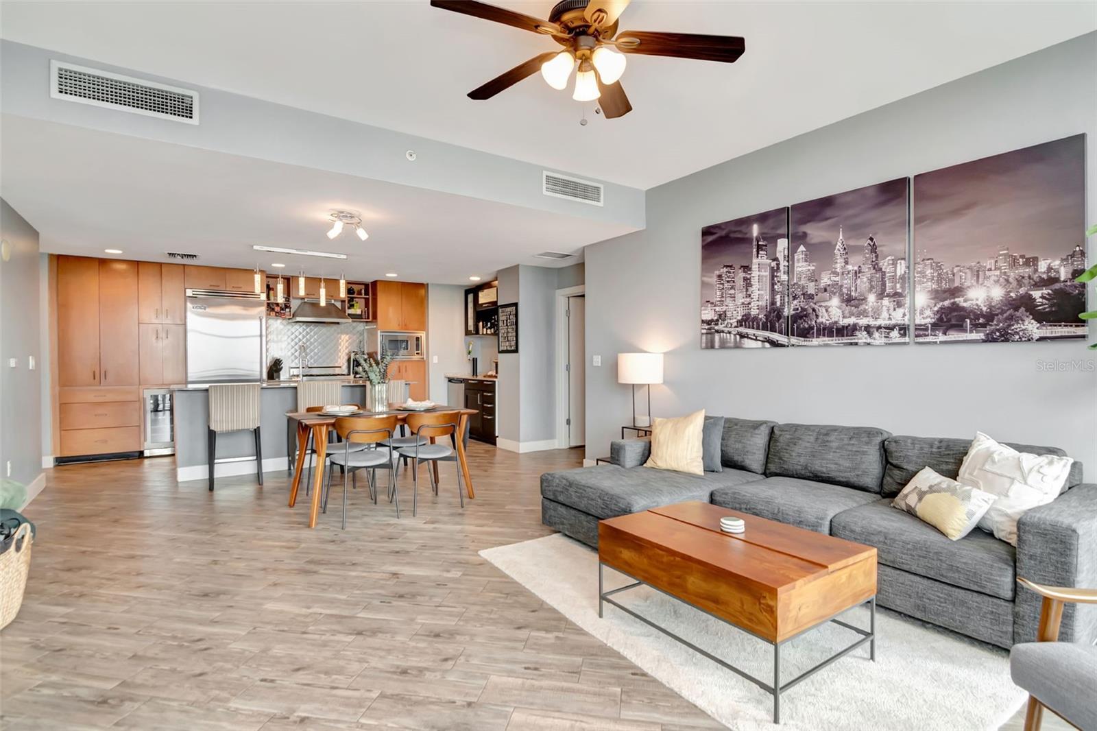 GRAND CENTRAL AT KENNEDY RESID - Residential