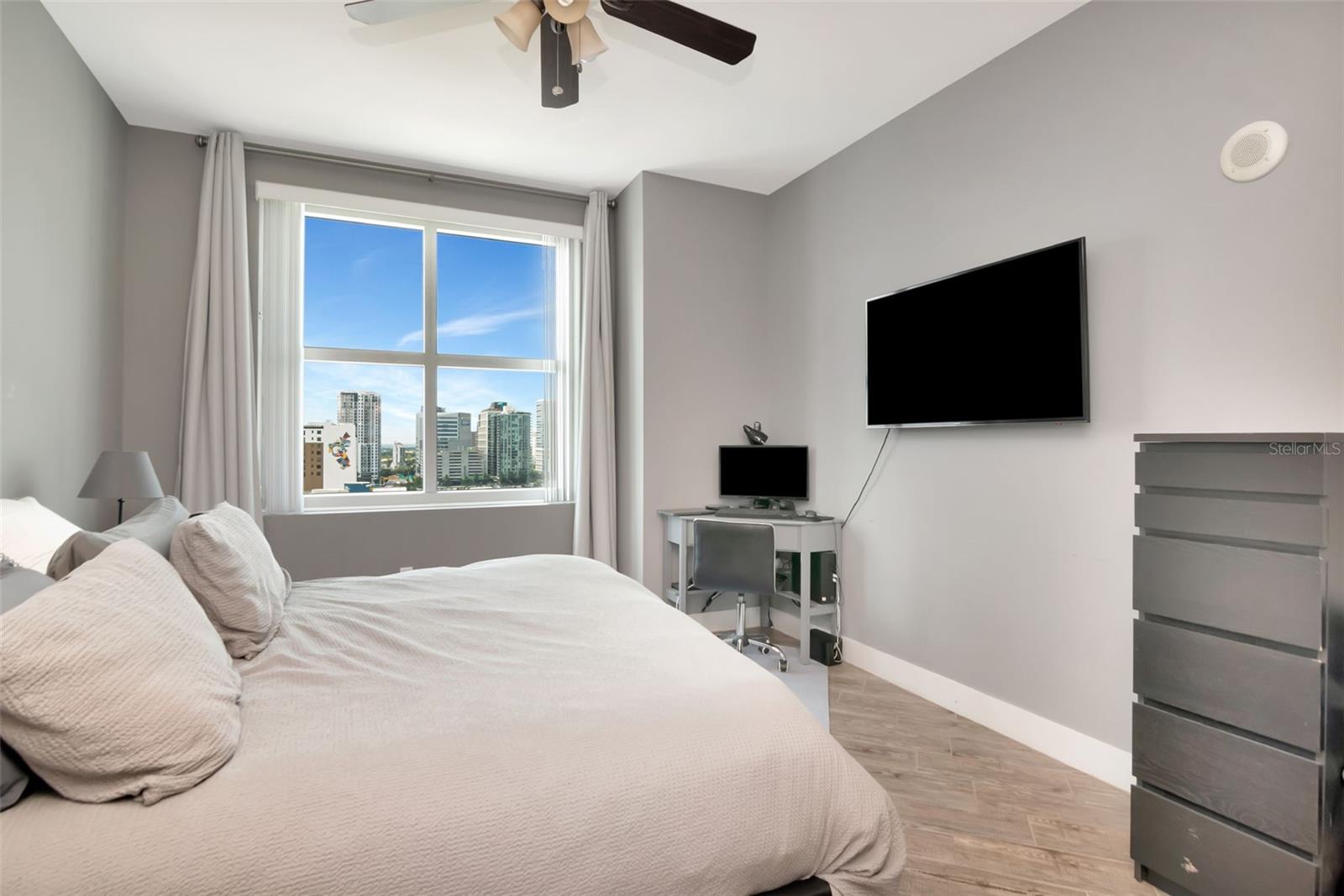 GRAND CENTRAL AT KENNEDY RESID - Residential