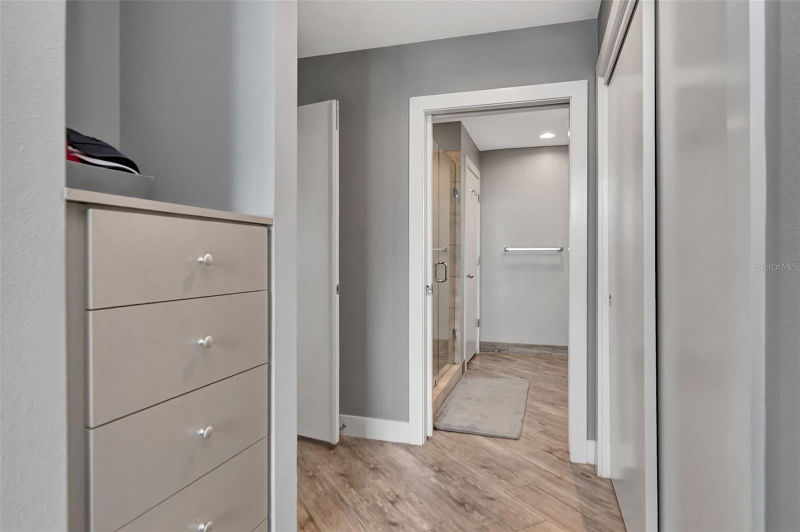 GRAND CENTRAL AT KENNEDY RESID - Residential