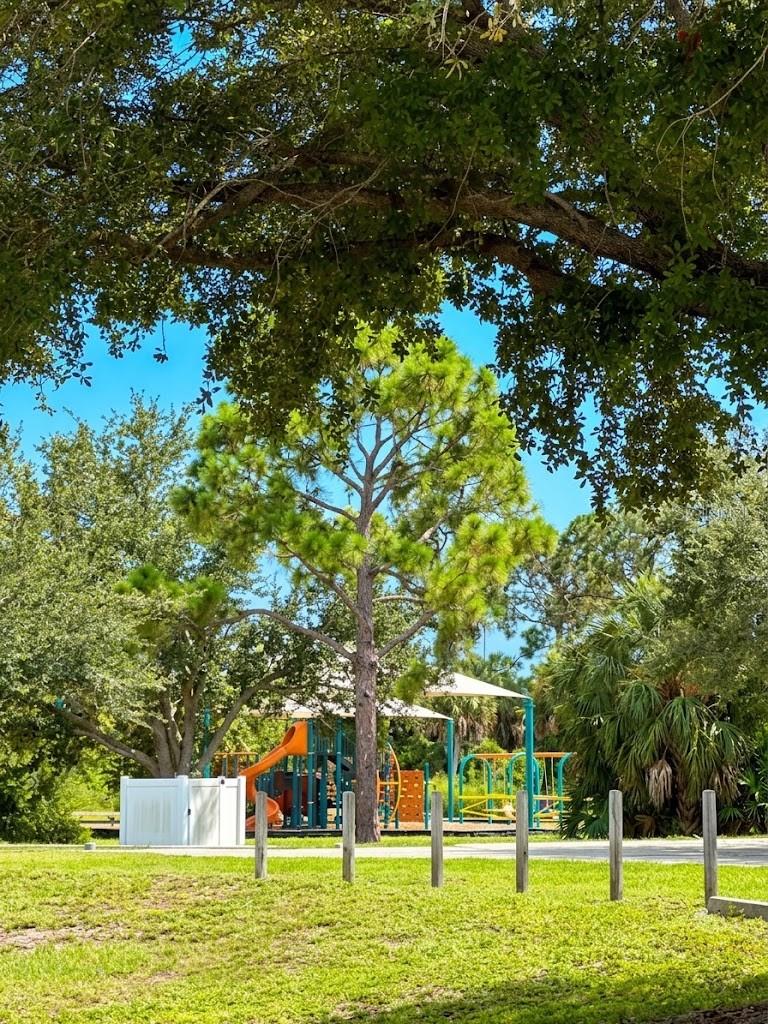 ROTONDA WEST - PINE VALLEY - Land