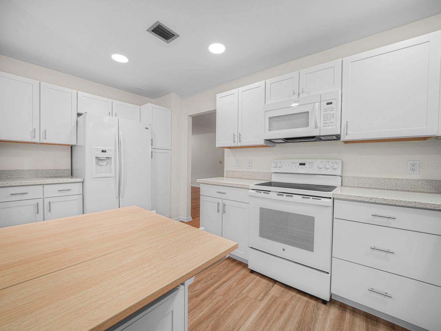 LAKE BLUE ESTATES SUB - Residential