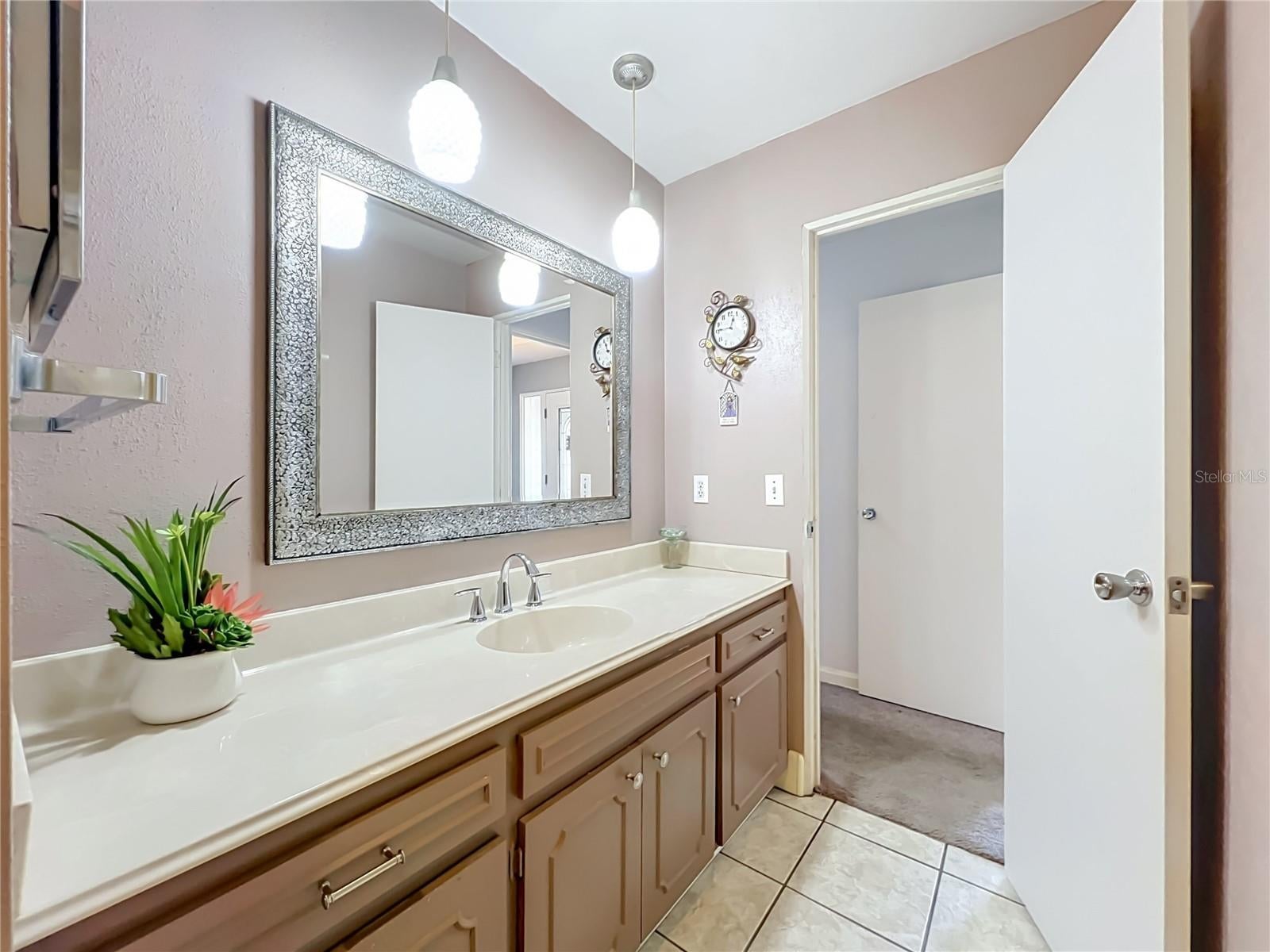 JACQUELYN HEIGHTS - Residential
