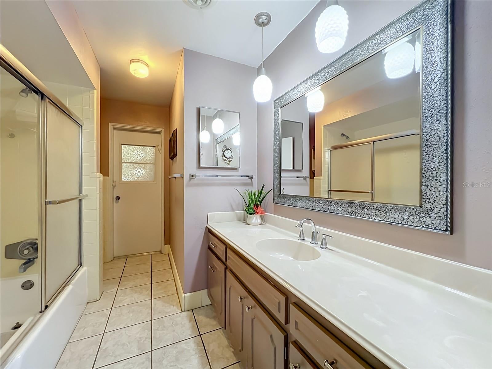 JACQUELYN HEIGHTS - Residential