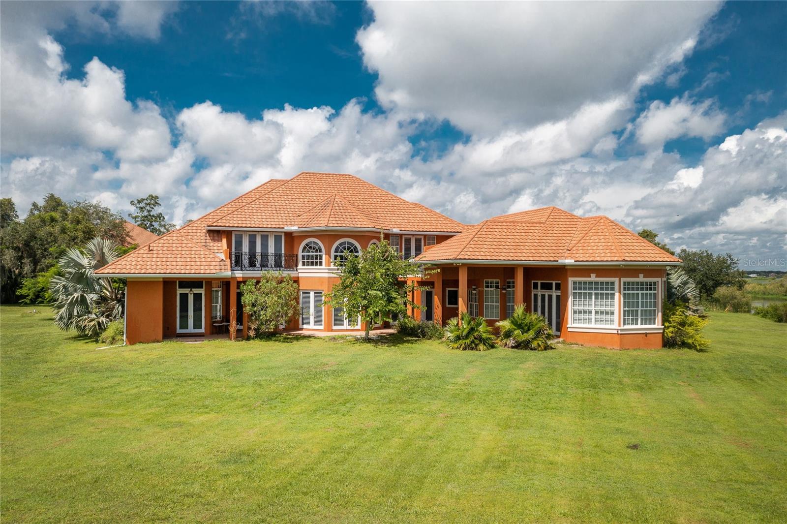ACERAGE - Residential