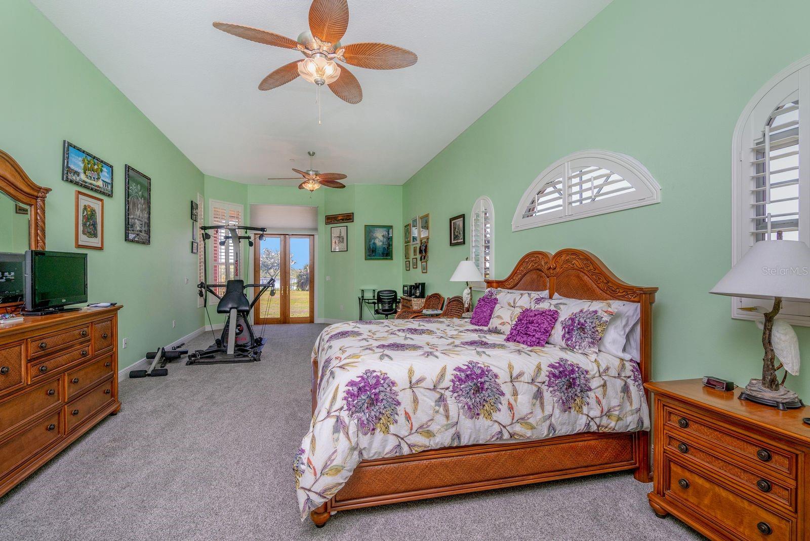 ACERAGE - Residential