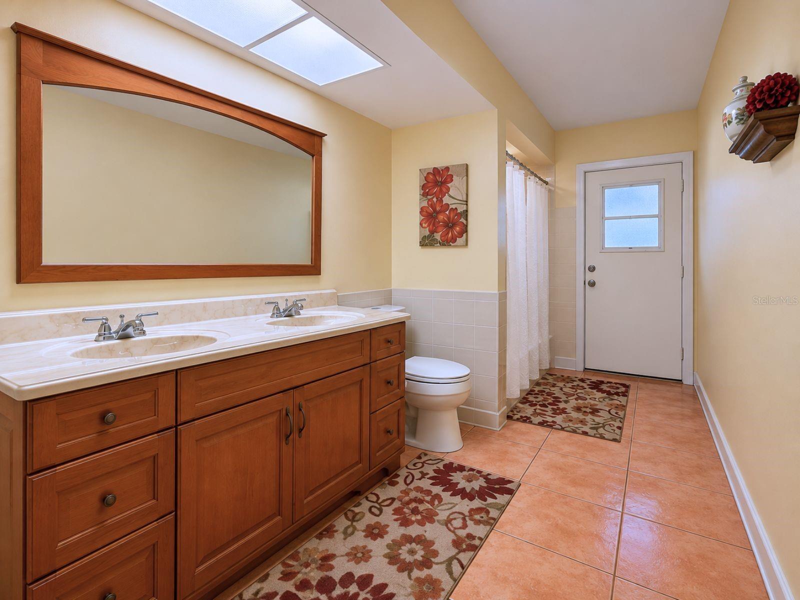 ARBOR RIDGE WEST - Residential