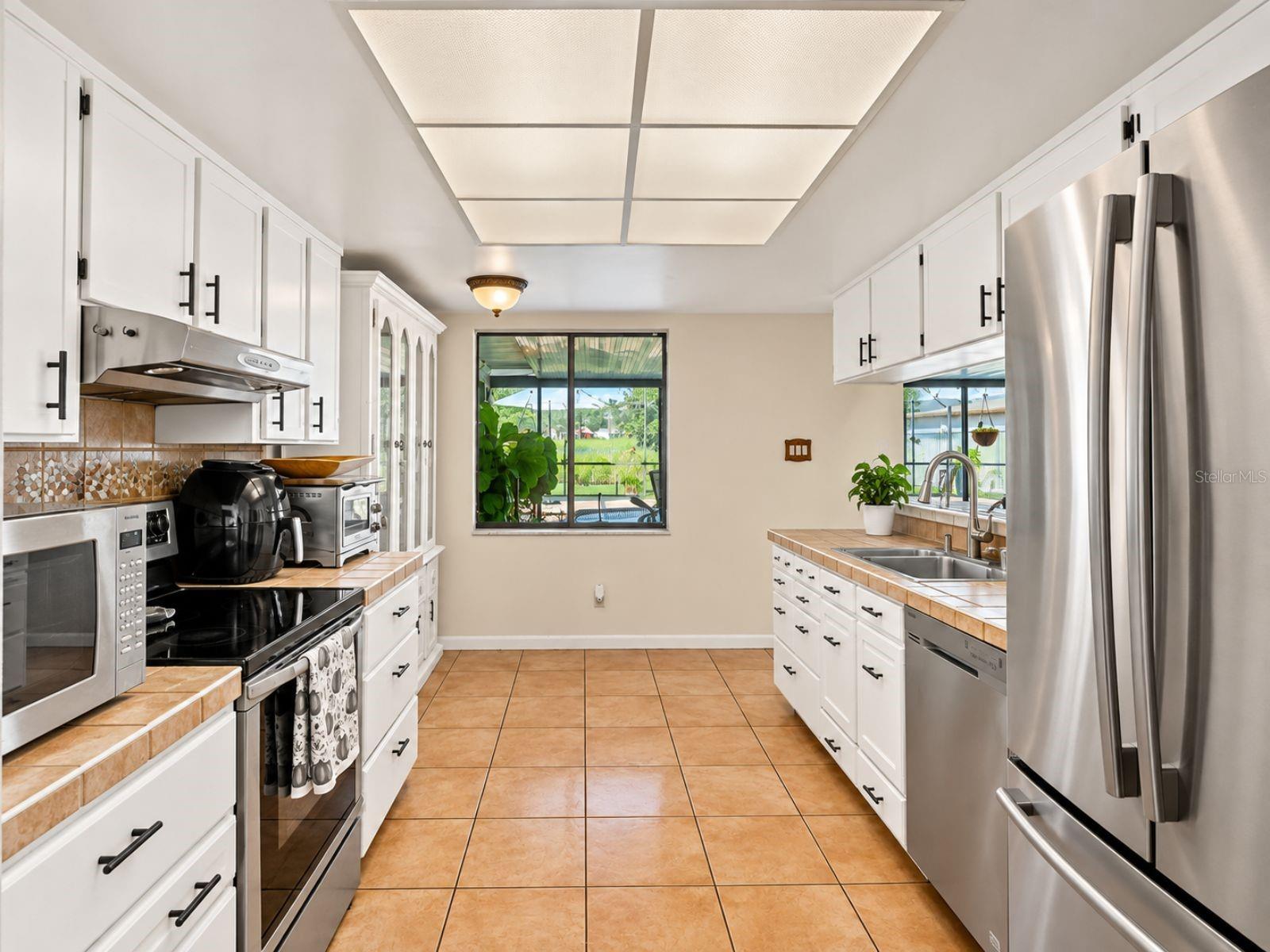 ARBOR RIDGE WEST - Residential