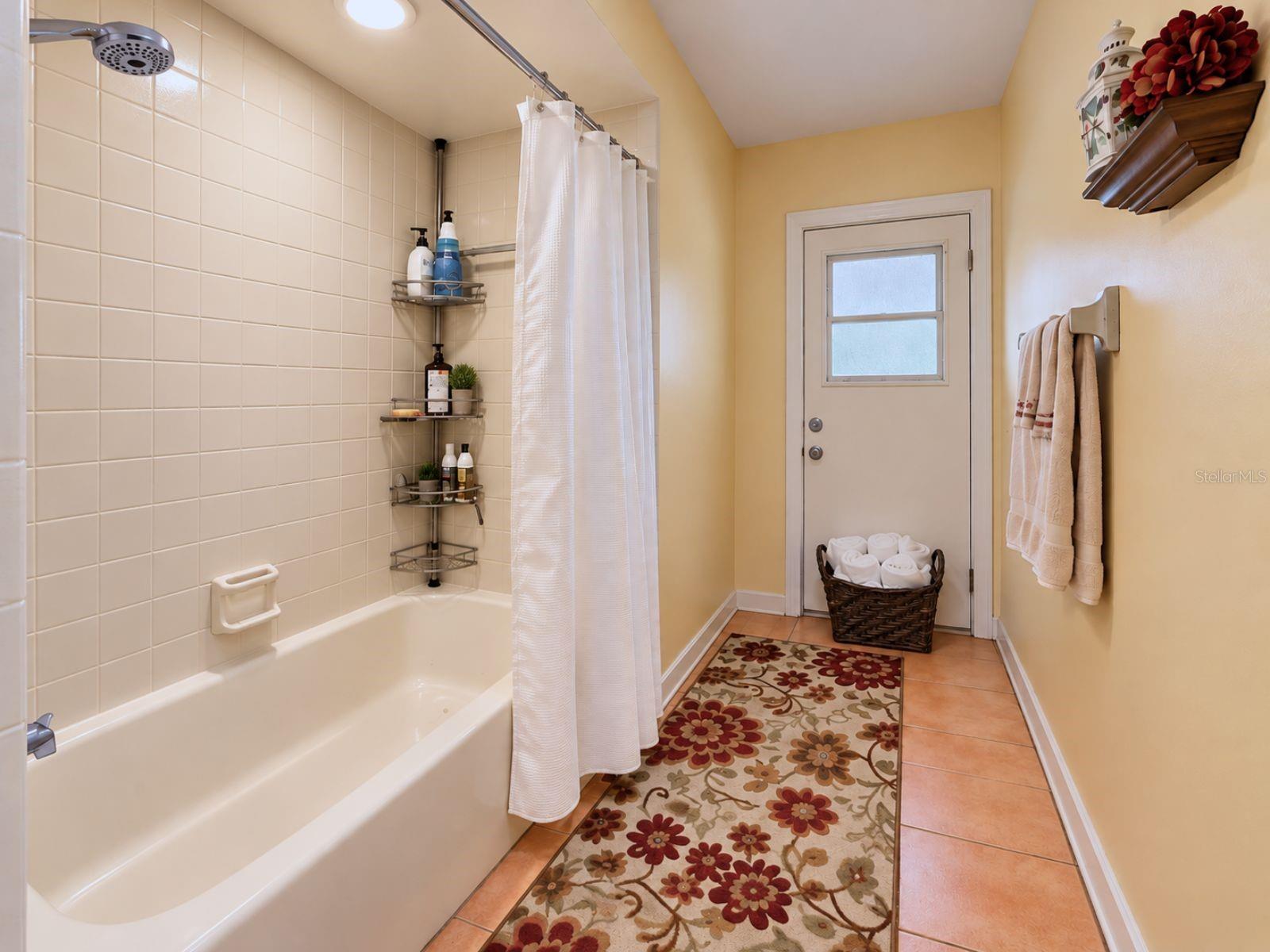 ARBOR RIDGE WEST - Residential