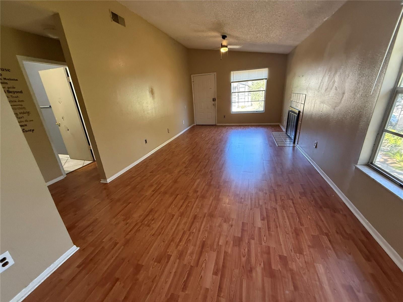 NORTH OAKS CONDO III - Residential