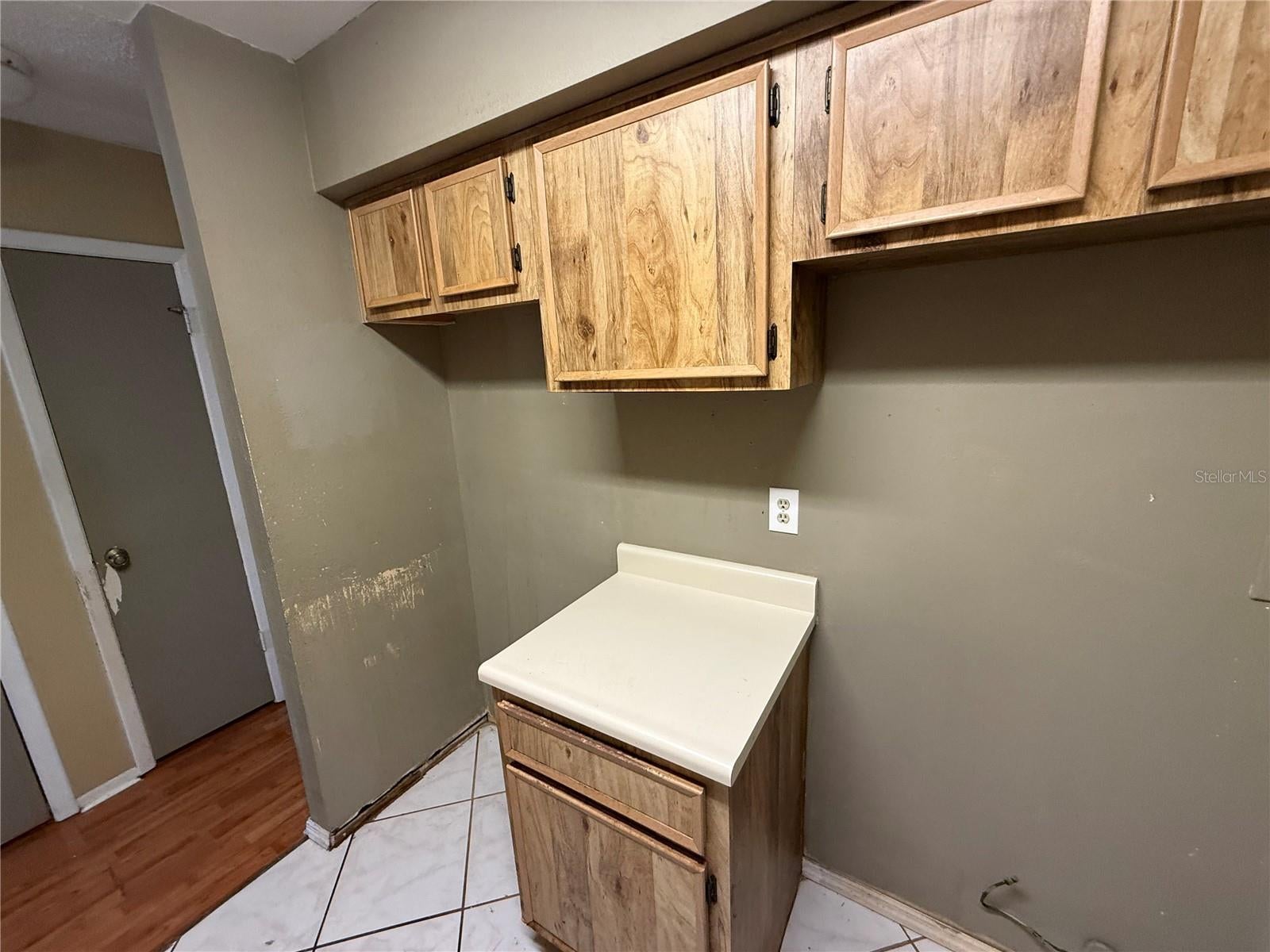NORTH OAKS CONDO III - Residential