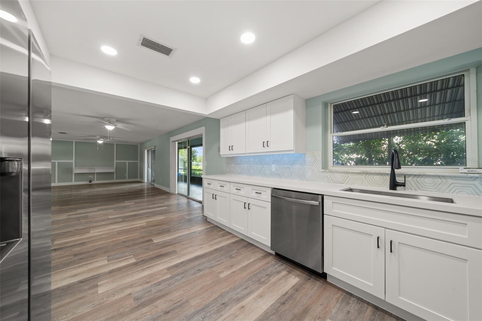 LEISURE LAKES SEC 11 - Residential