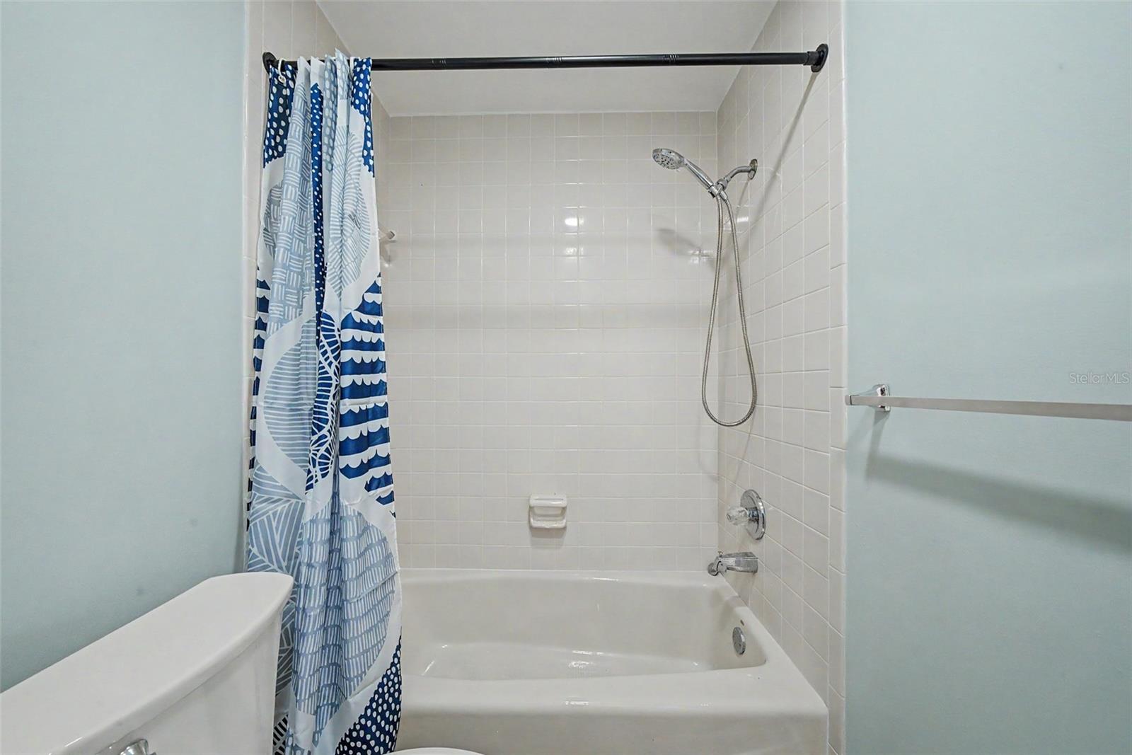 LEISURE LAKES SEC 11 - Residential