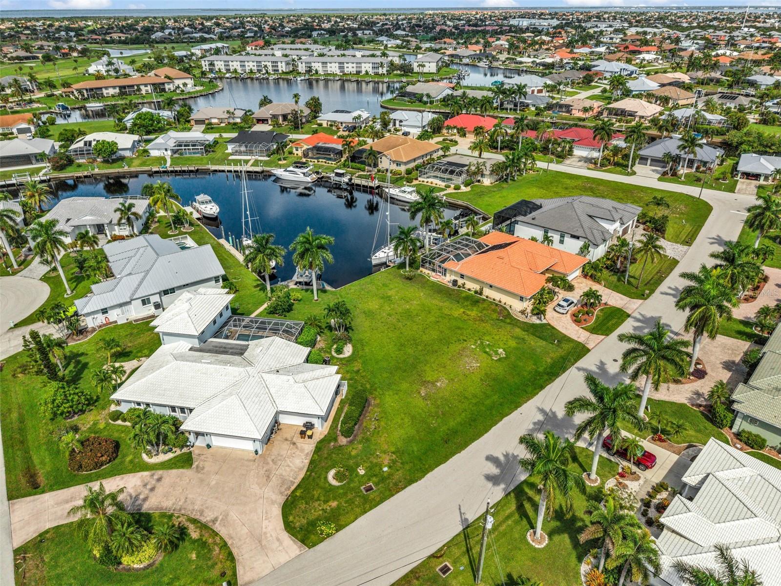 PUNTA GORDA ISLES SEC 14 - Land
