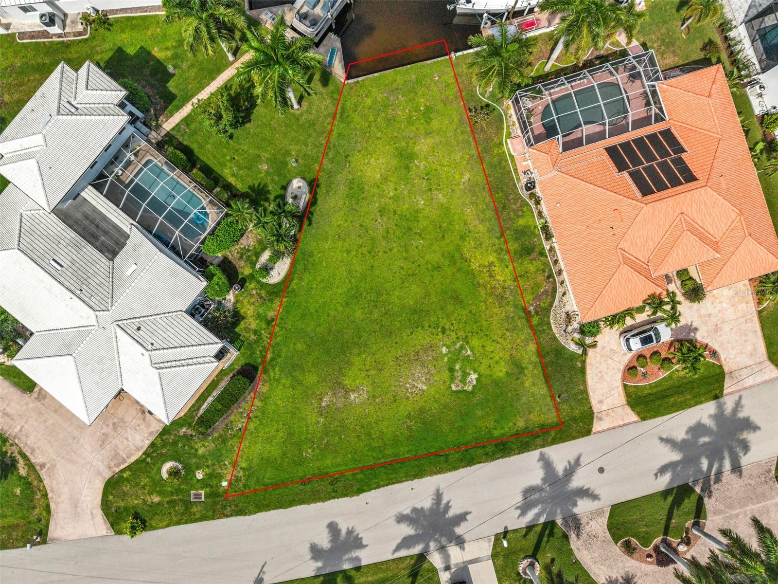 PUNTA GORDA ISLES SEC 14 - Land