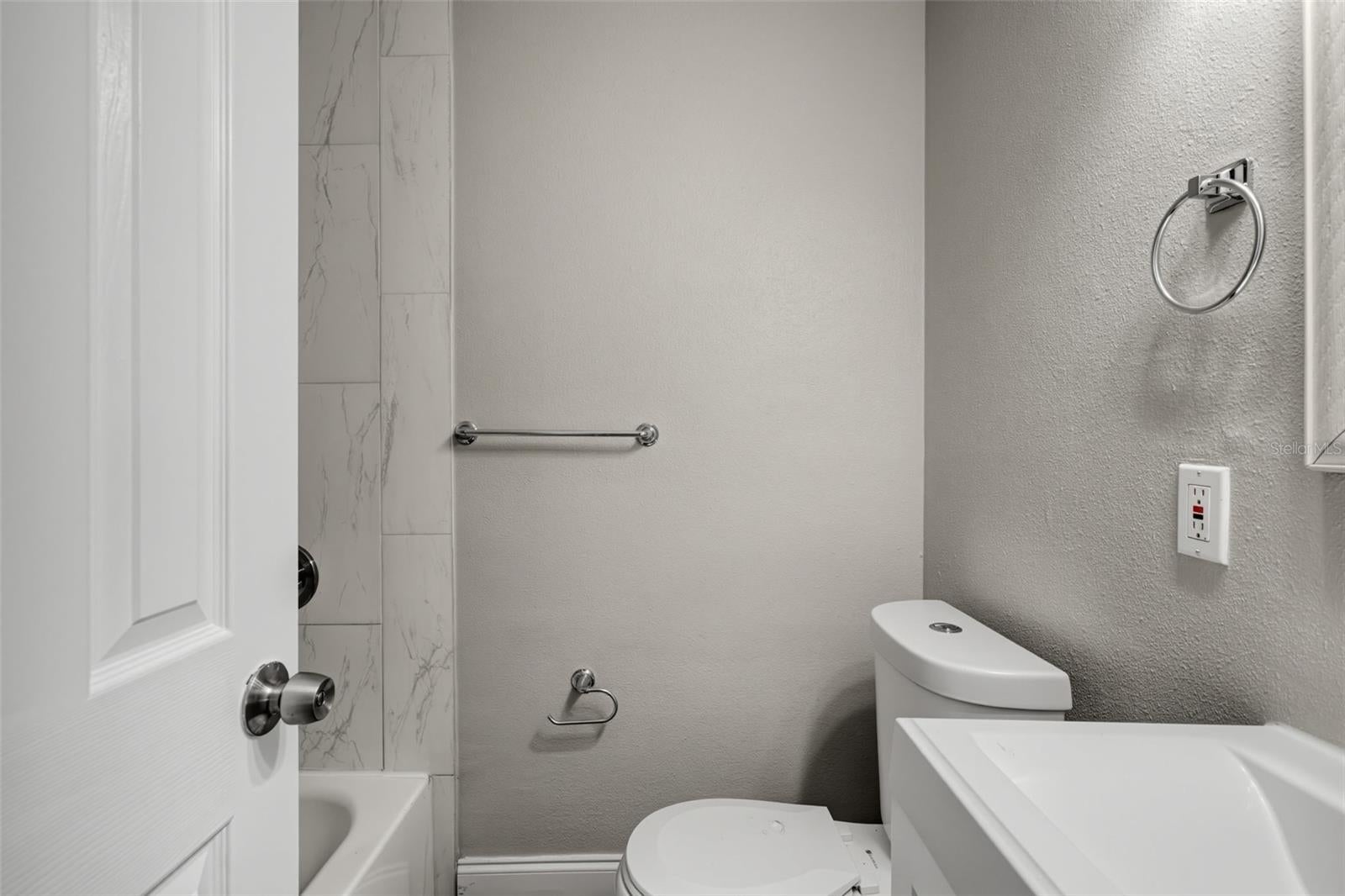 MALIBU GROVES FOURTH ADD - Residential