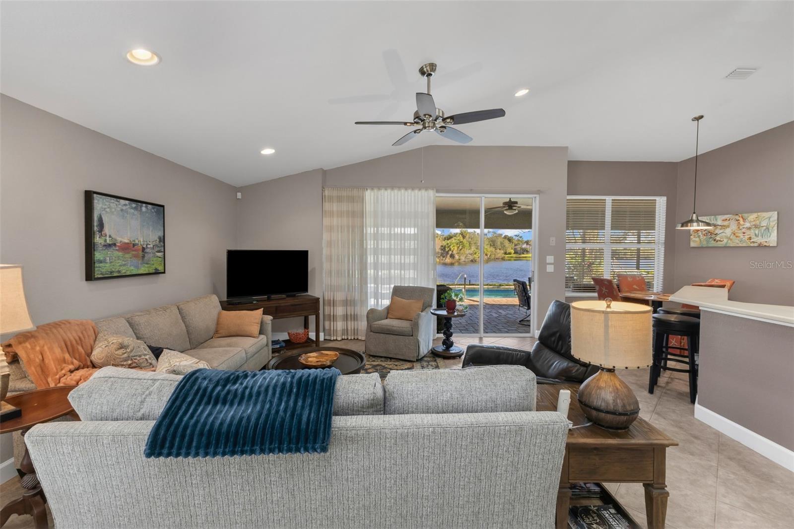 RIVERWOOD - Residential