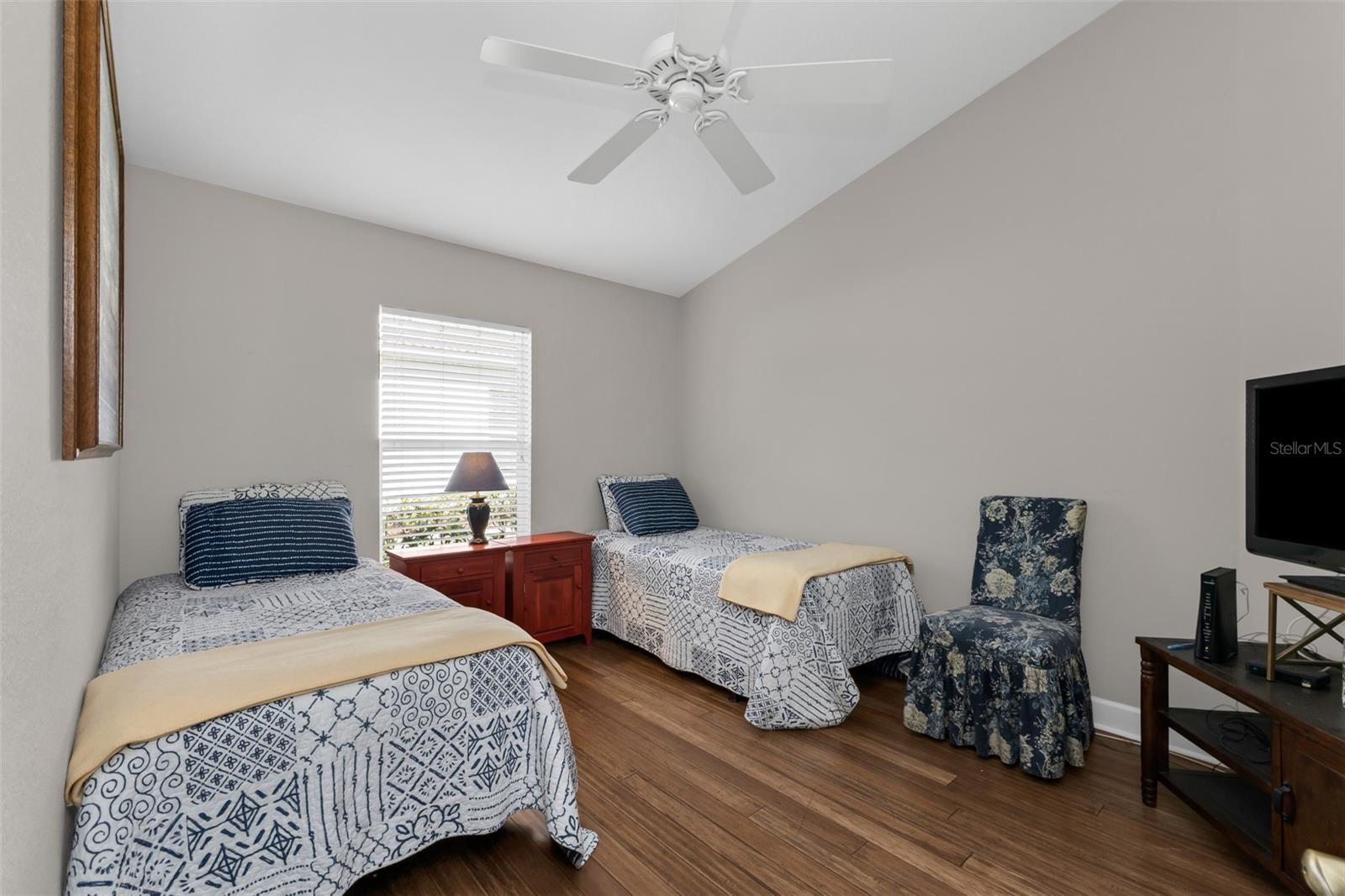 RIVERWOOD - Residential
