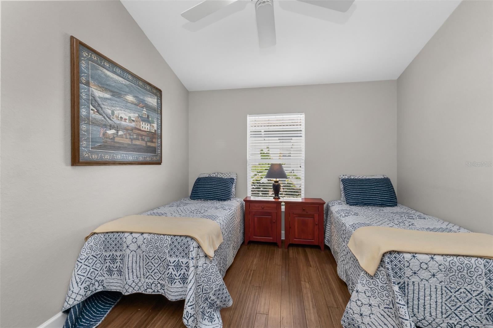 RIVERWOOD - Residential