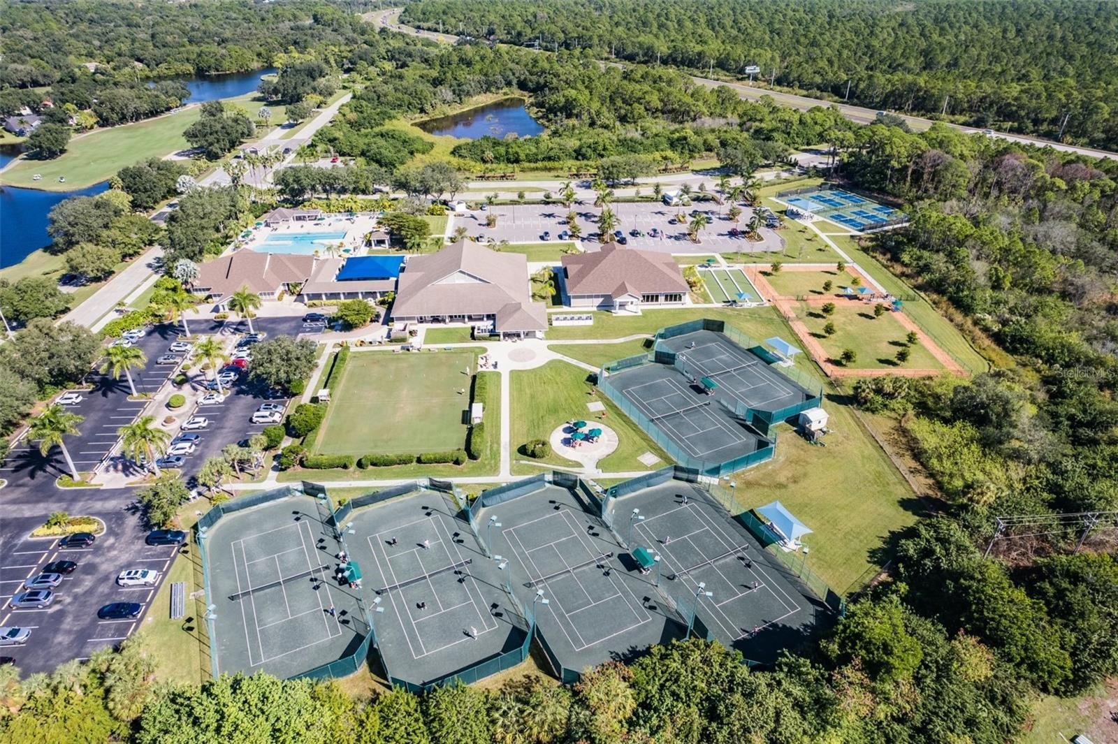 RIVERWOOD - Residential