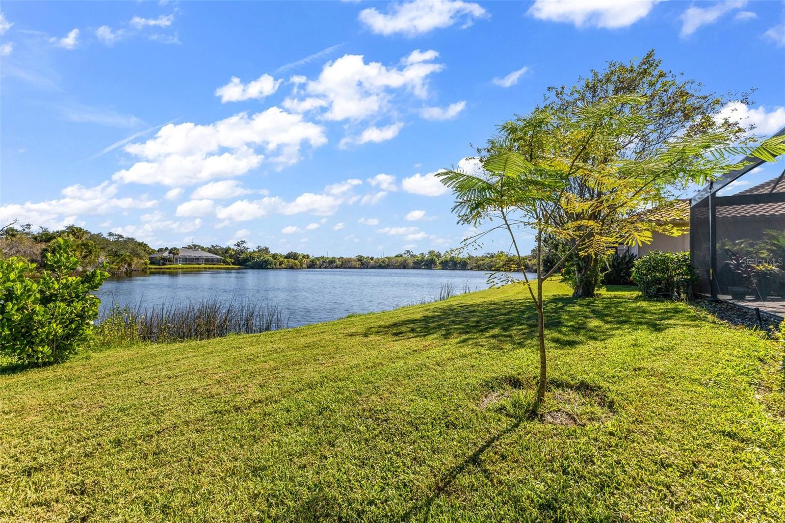 RIVERWOOD - Residential