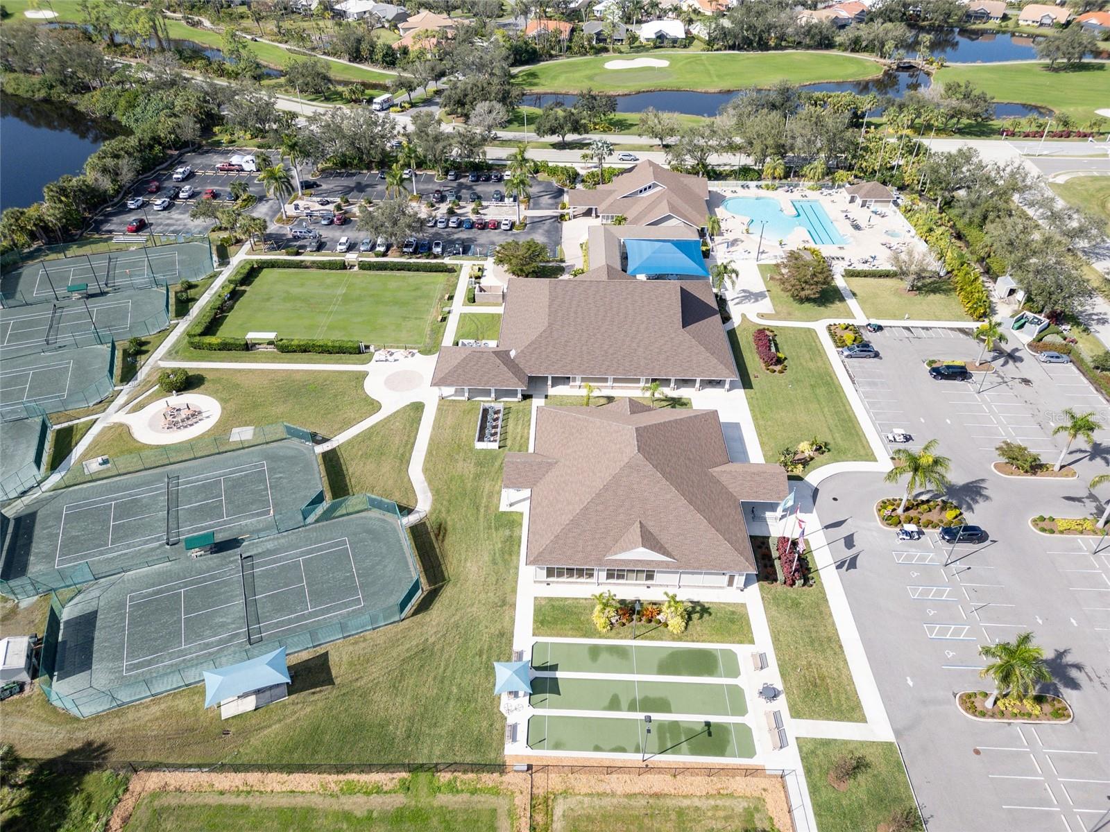 RIVERWOOD - Residential