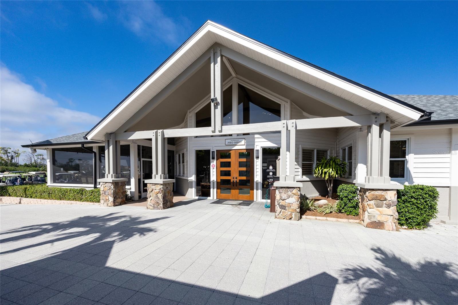 RIVERWOOD - Residential