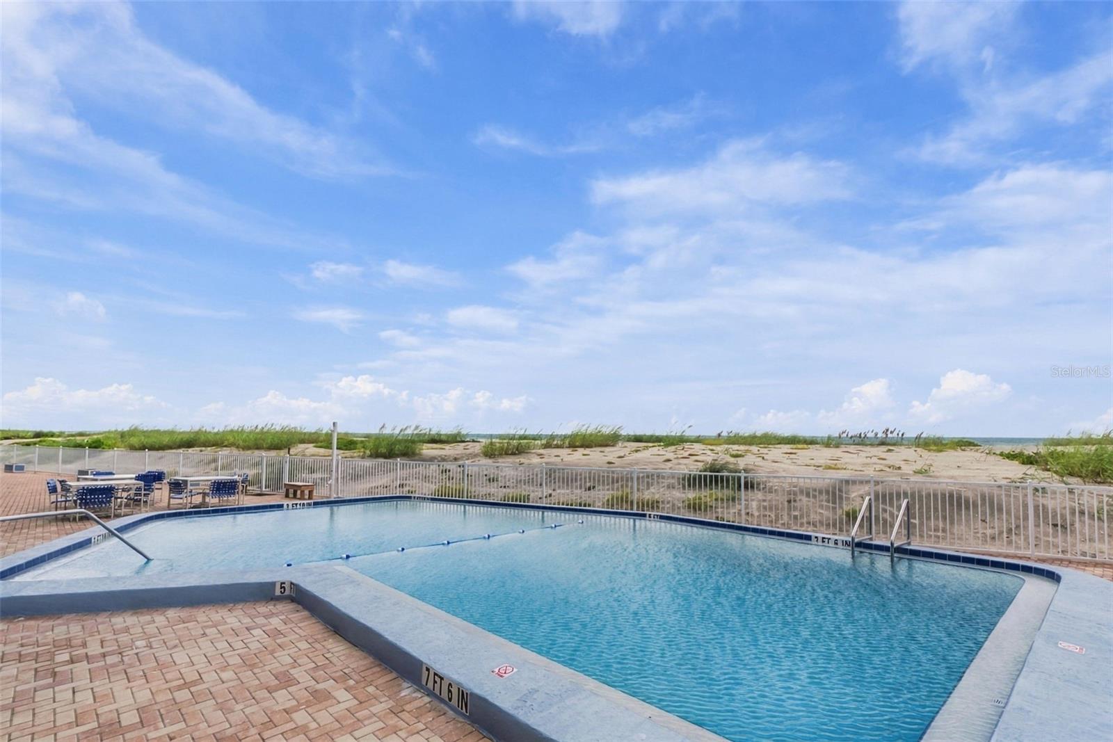 GULF HORIZONS - Residential