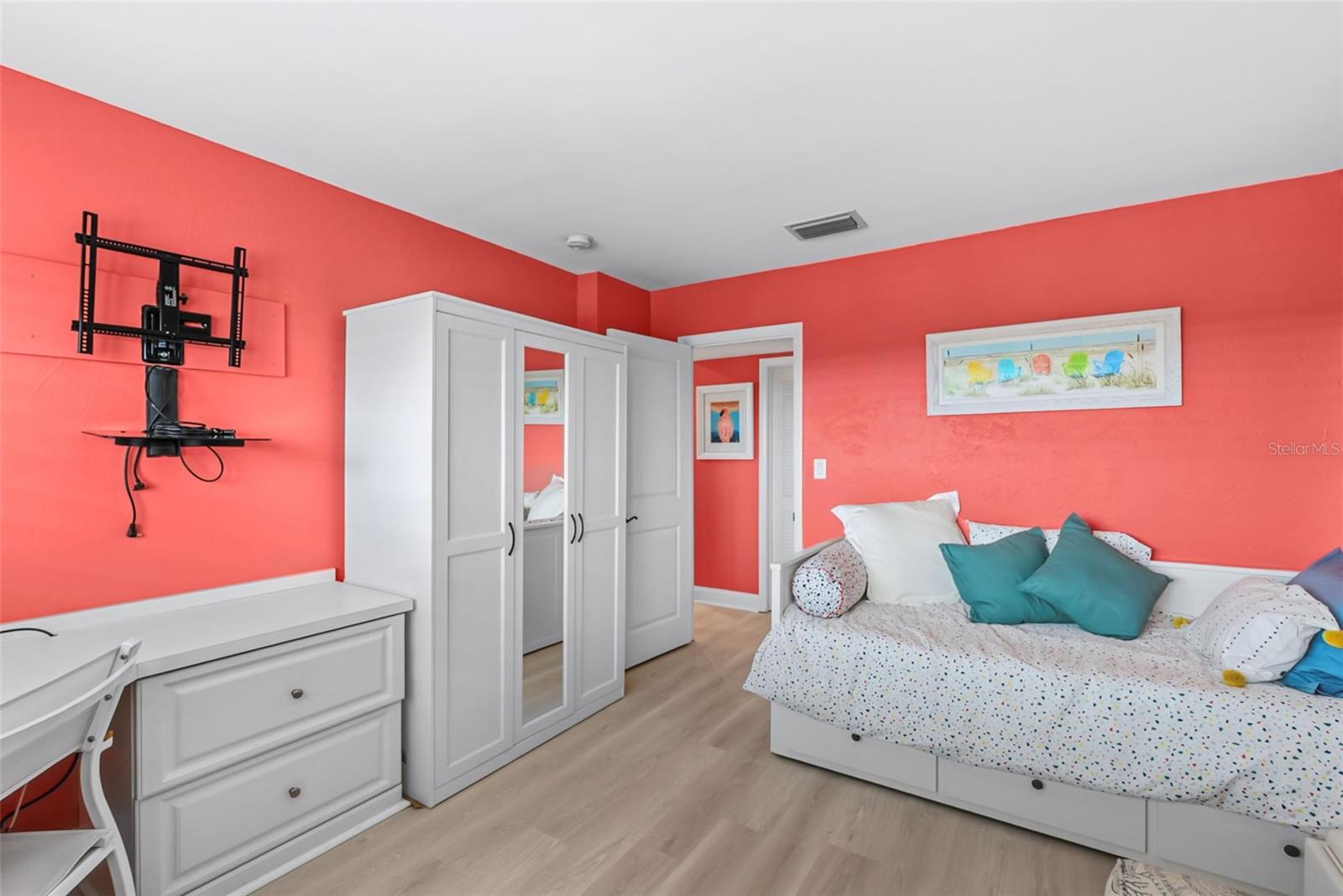 GULF HORIZONS - Residential
