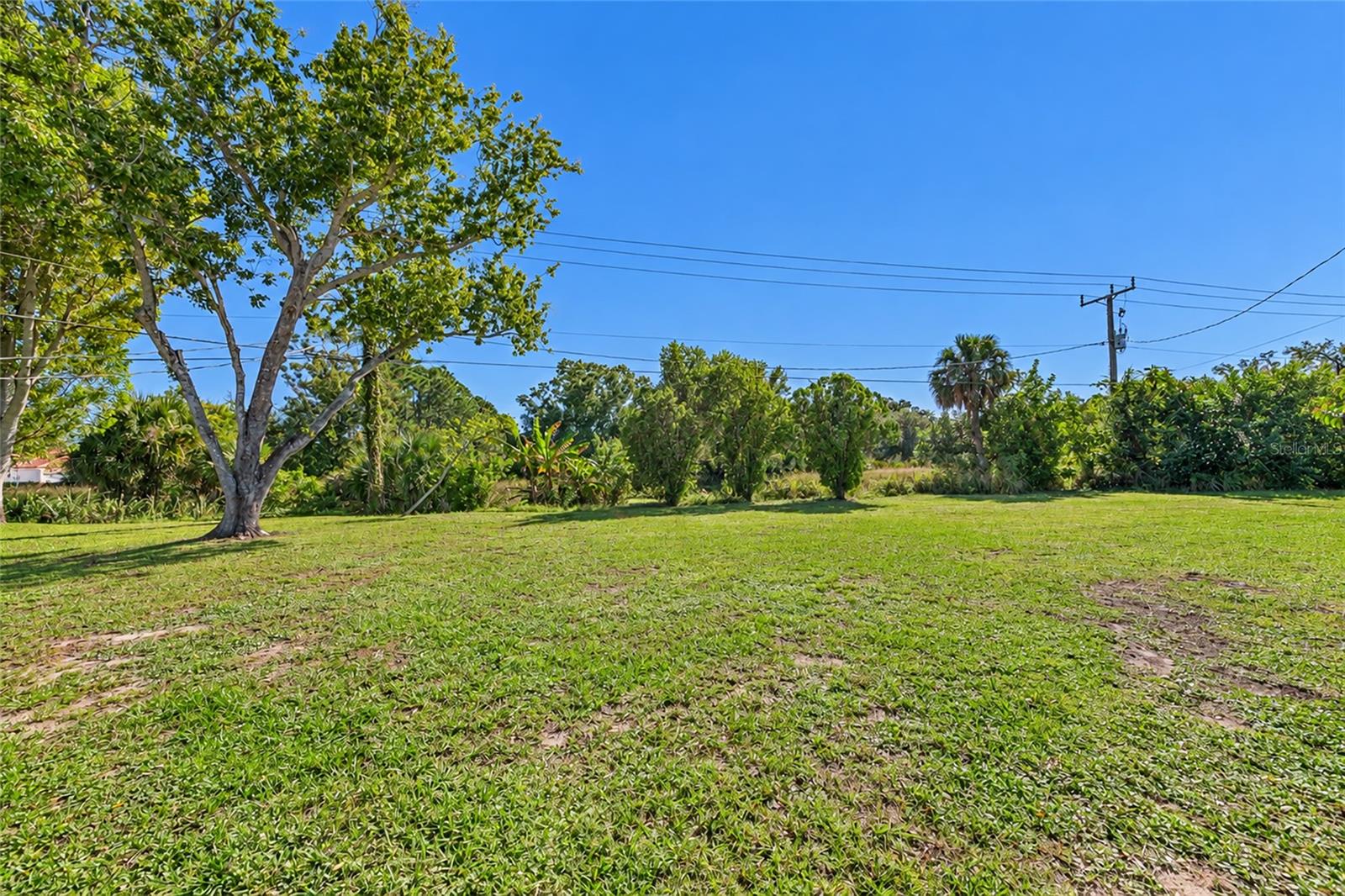 VENICE EAST SEC 1 - Residential
