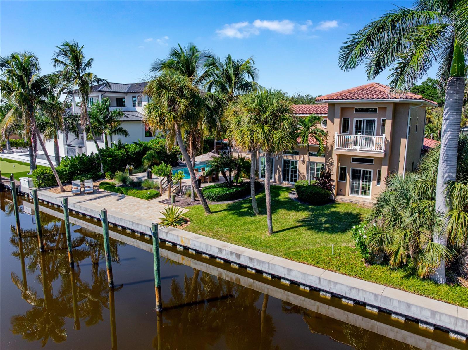 SIESTA ISLES - Residential