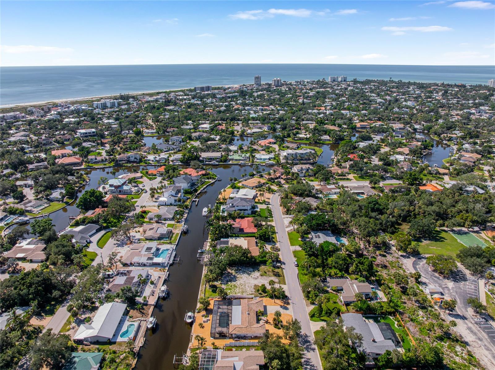 SIESTA ISLES - Residential