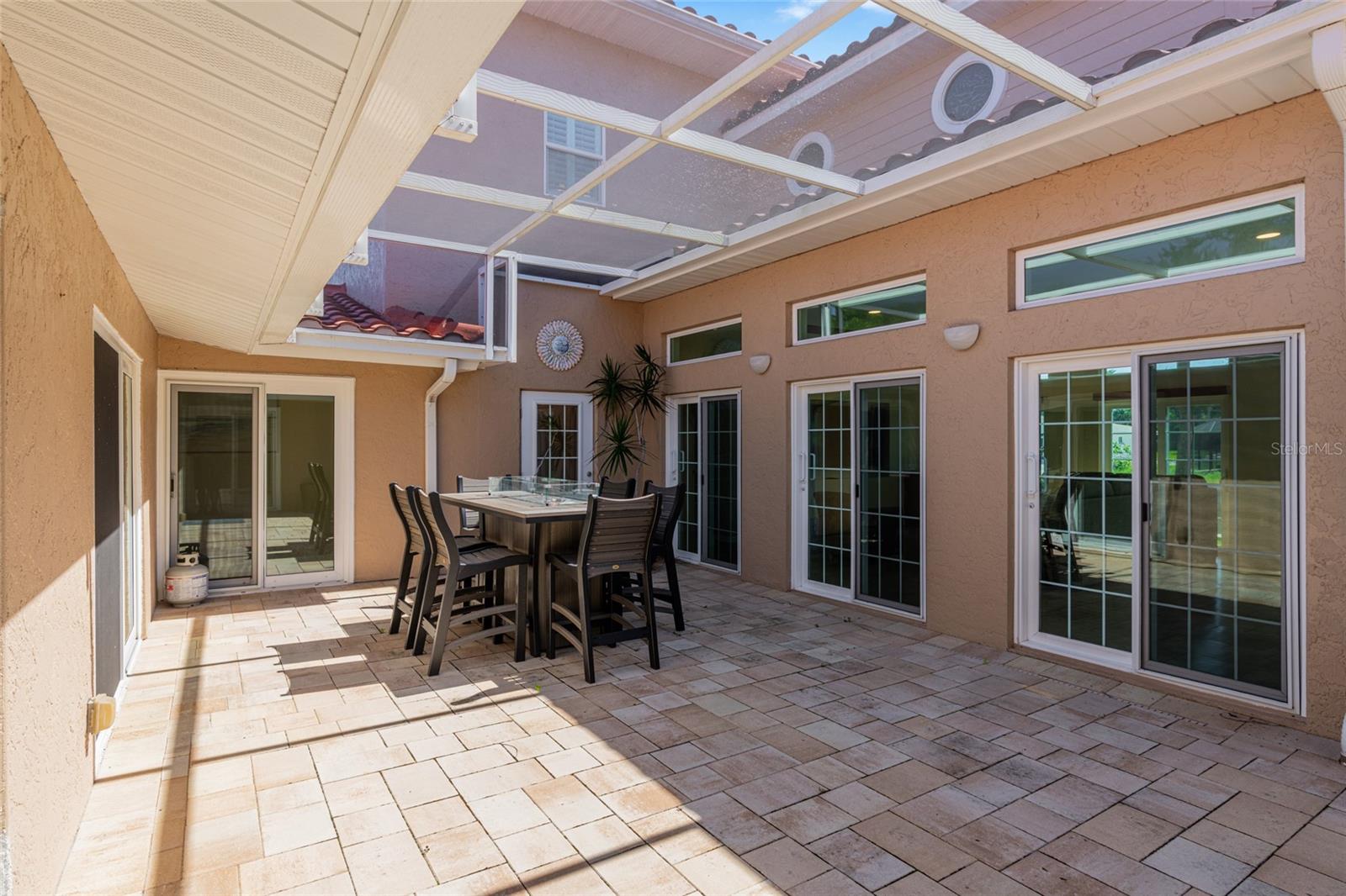 SIESTA ISLES - Residential