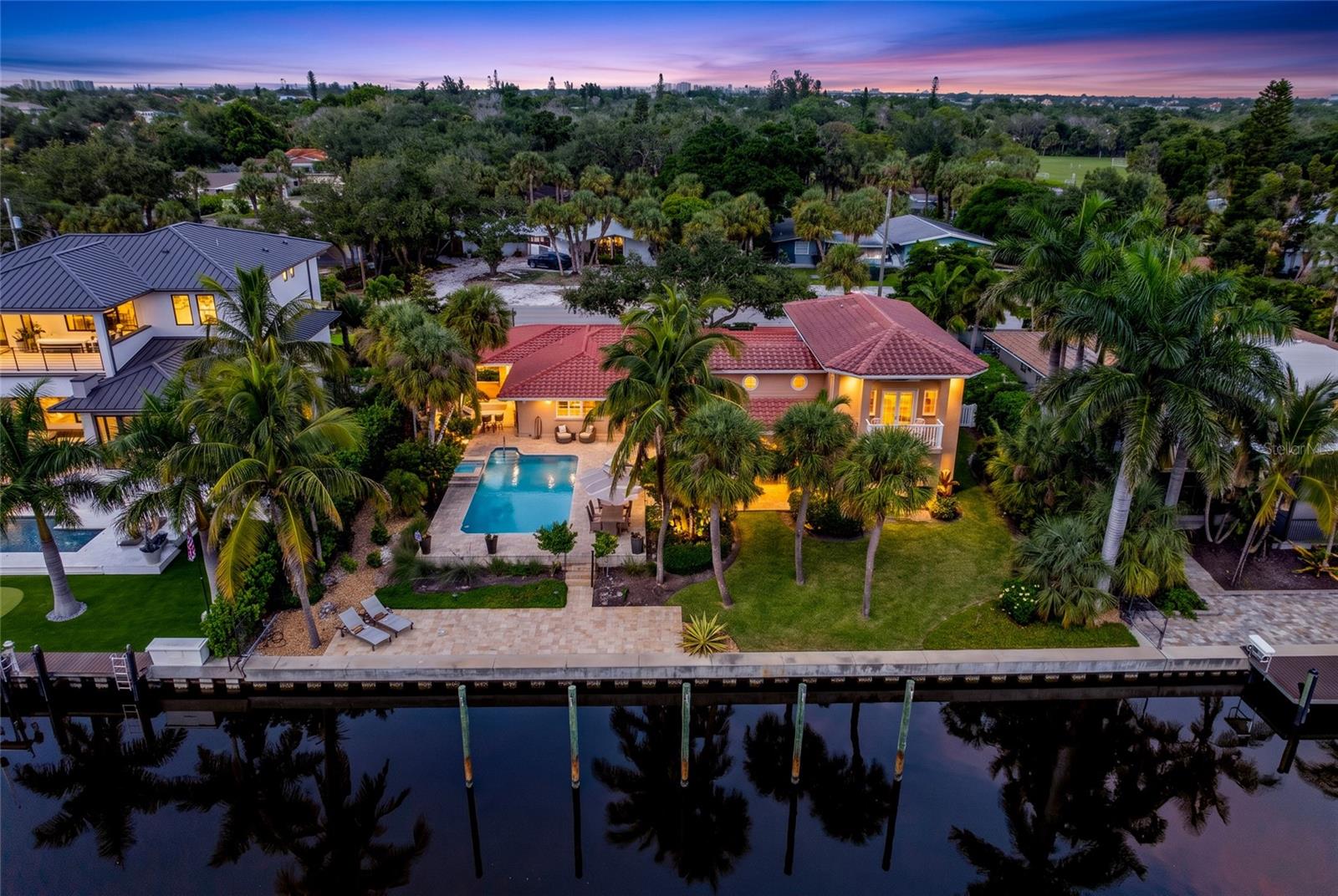 SIESTA ISLES - Residential